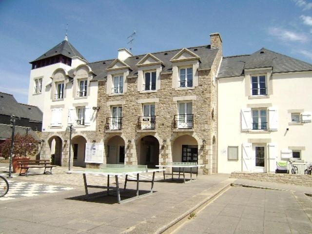 Kerrian Apartment Arzon Exterior foto
